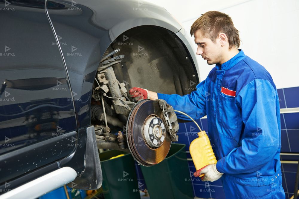 Прокачка тормозов Mitsubishi Airtrek в Санкт-Петербурге