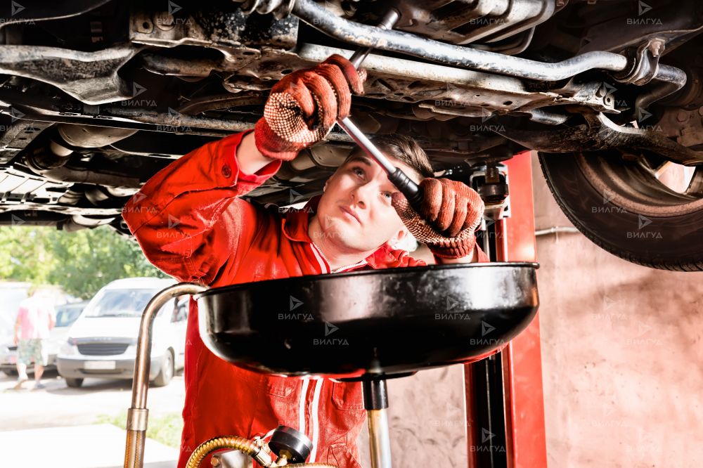 Замена пыльника тормозного суппорта Nissan Teana в Санкт-Петербурге