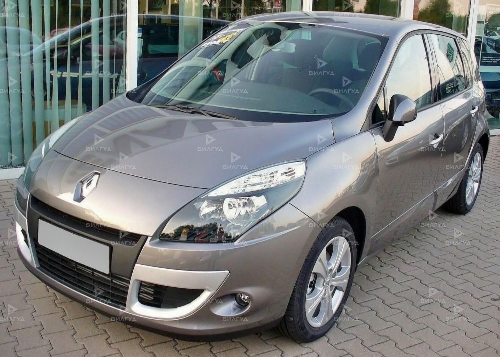 Диагностика рулевых тяг Renault Scenic в Санкт-Петербурге