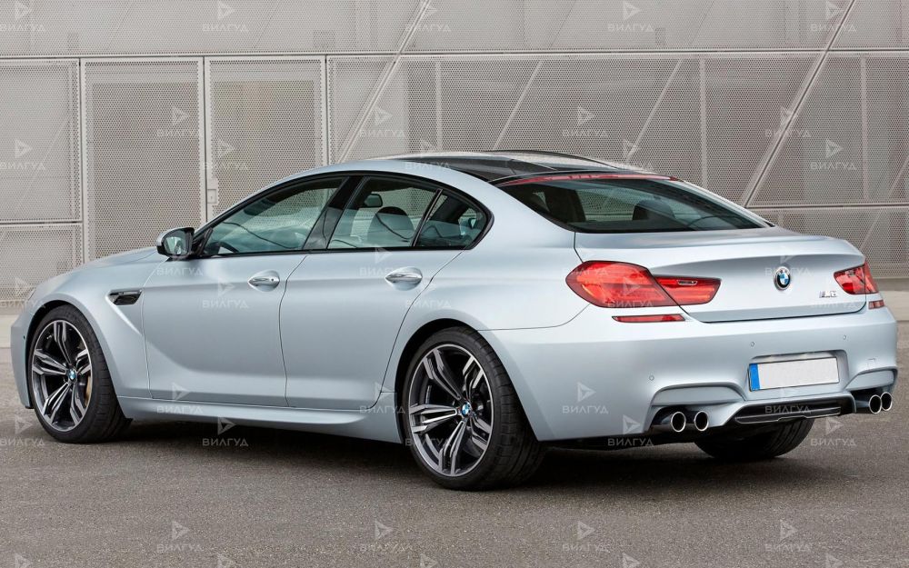Замена прокладки поддона картера BMW M6 в Санкт-Петербурге