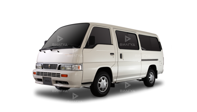 Замена задних пружин Nissan Caravan в Санкт-Петербурге